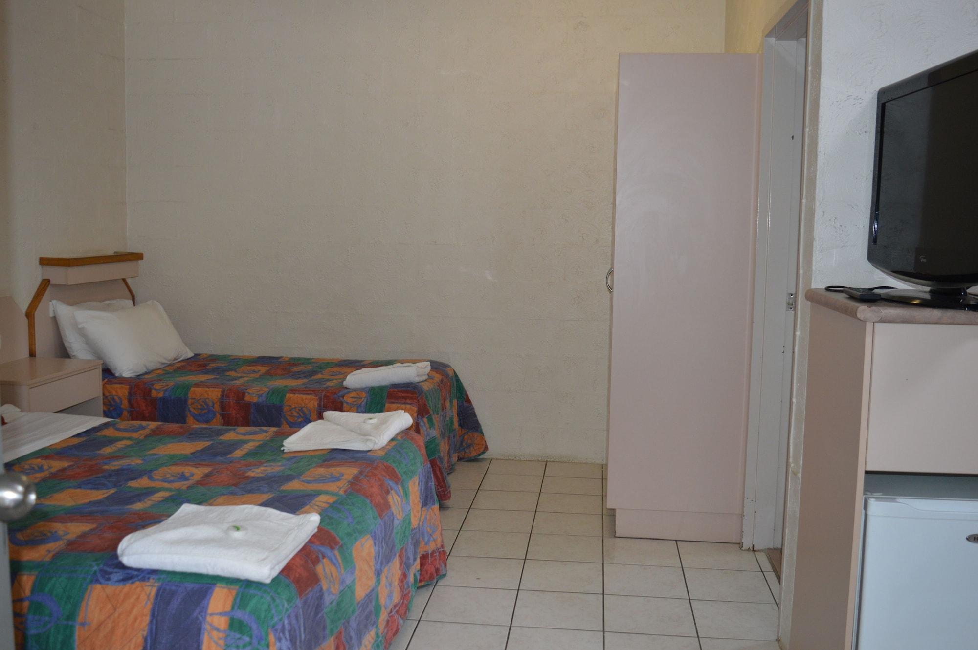 Mid City Motor Inn Gladstone Zewnętrze zdjęcie