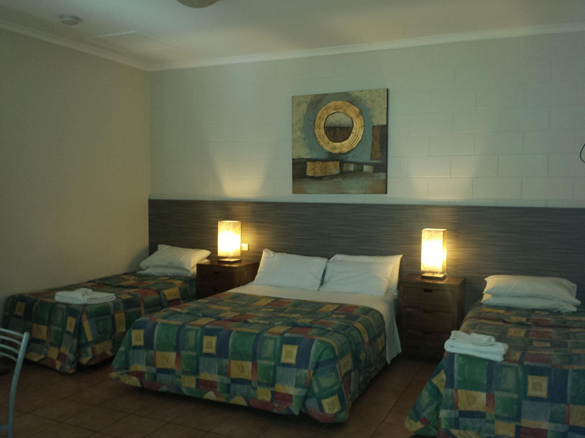 Mid City Motor Inn Gladstone Zewnętrze zdjęcie